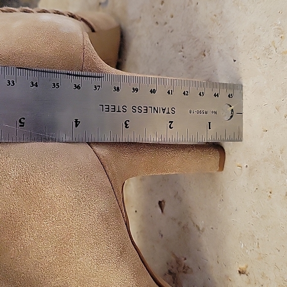 Vince Camuto Sashane Suede Leather Sassy High-Heeled Boots Size 7. Gently worn - Picture 5 of 5